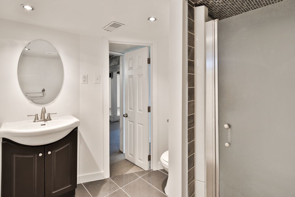 Photo — Maison, 1065, rue Trudeau, Saint-Laurent