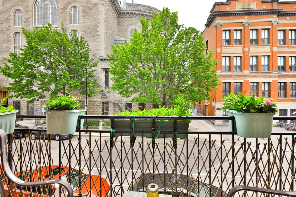 Balcon — Quintuplex, 301-311, Rue de l'Église, Verdun