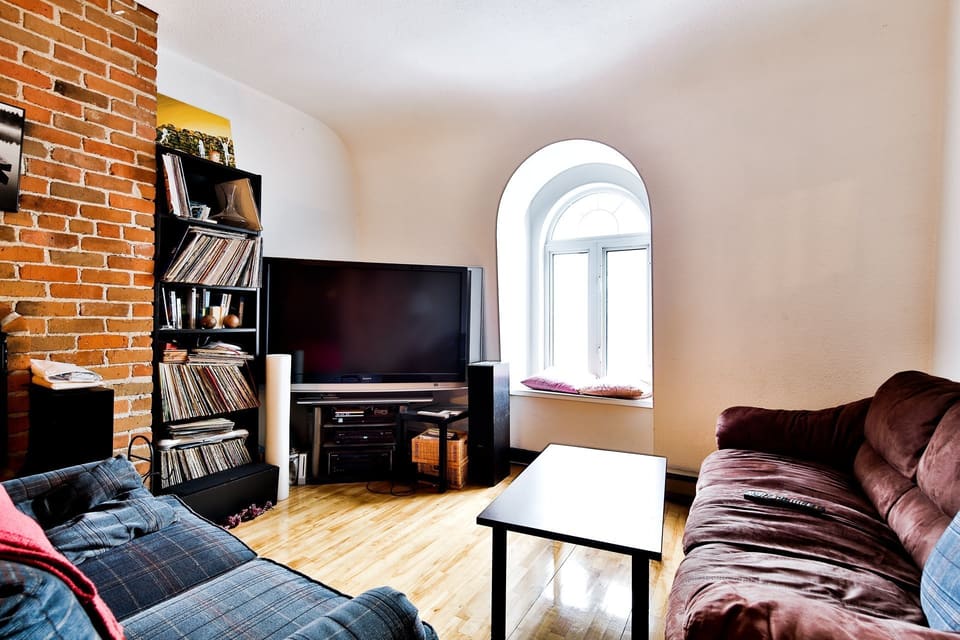 Salon — Triplex, 3458, Av. du Parc, Le Plateau-Mont-Royal